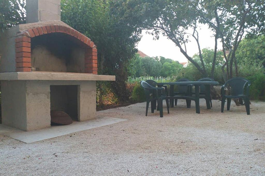 Apartman Greta Sukošan Bagian luar foto